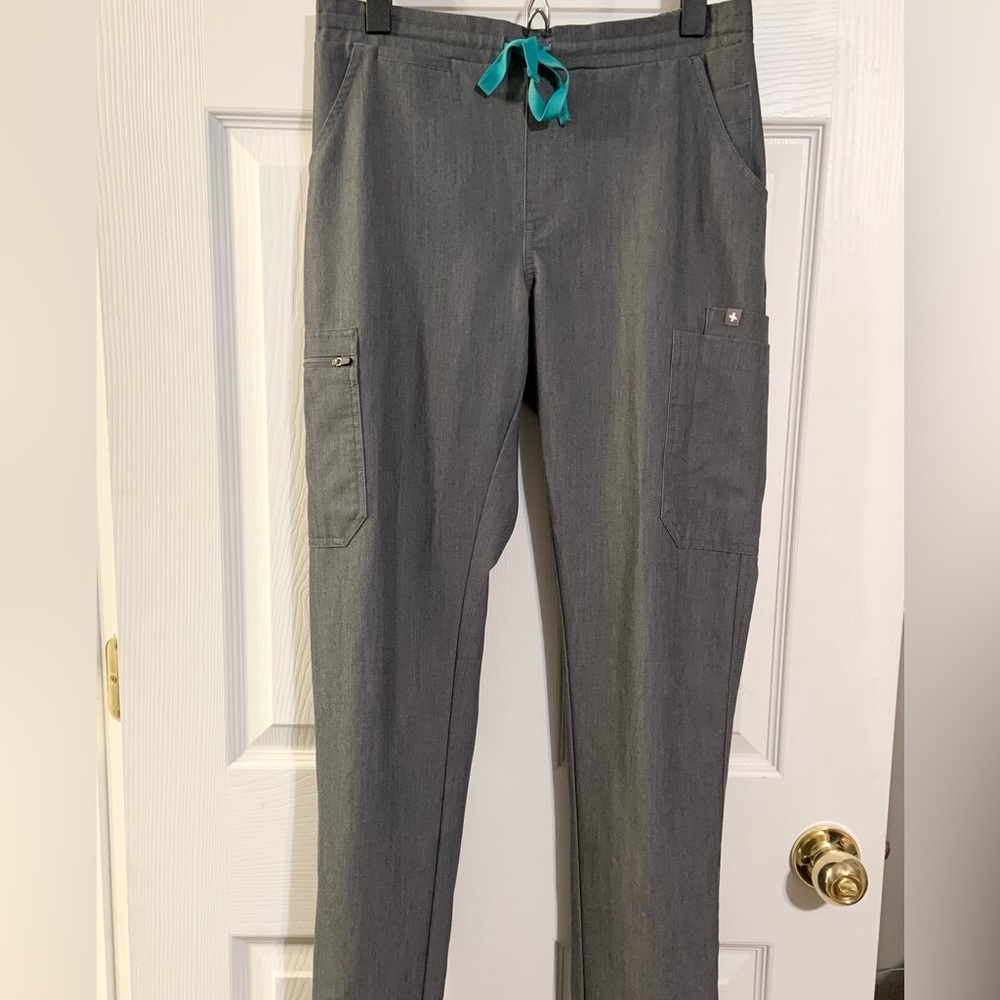 Figs Graphite Scrub Set - image 2